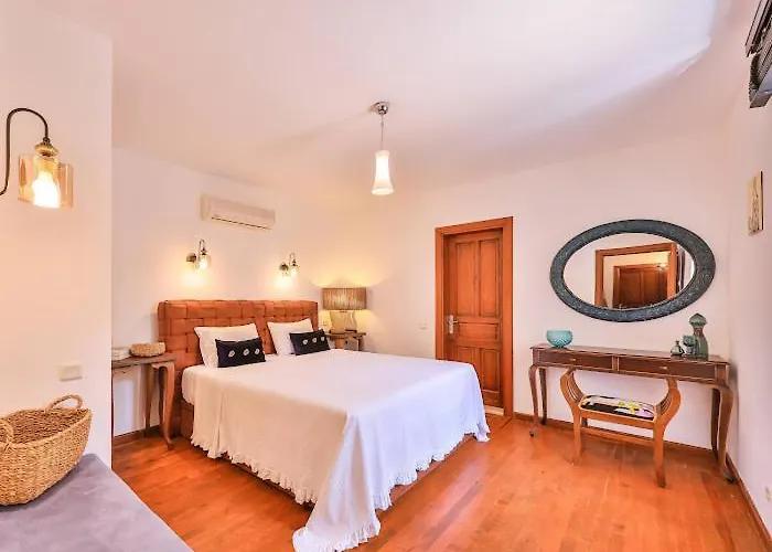 Scarlett Вілла Каш