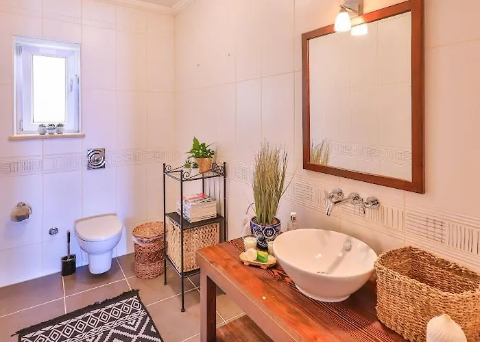 Scarlett Вілла Каш